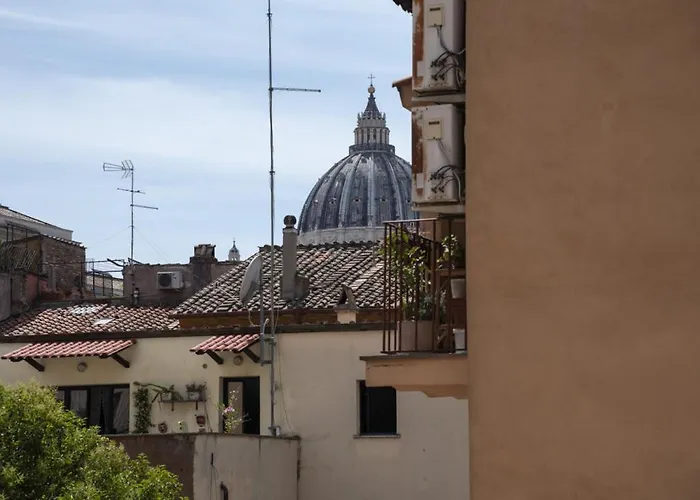 Apartment Vatican Boutique St. Peter Dome View *